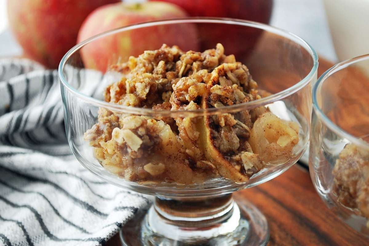 gluten-free apple crisp in a parfait dish