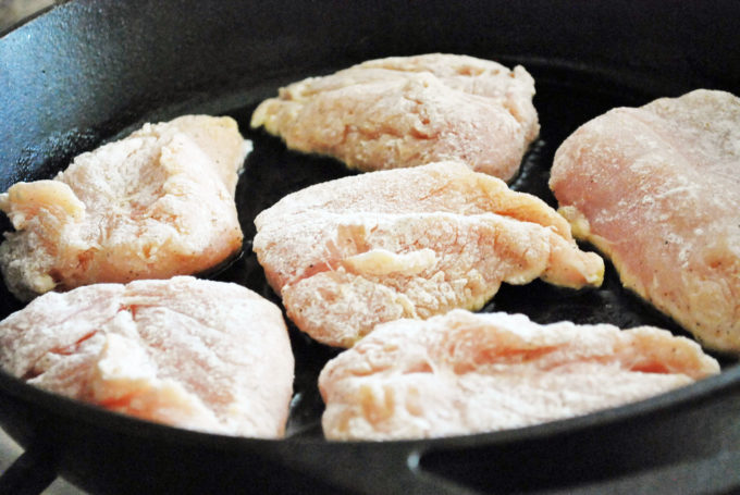 Dredged chicken breasts for baked chicken parmesan