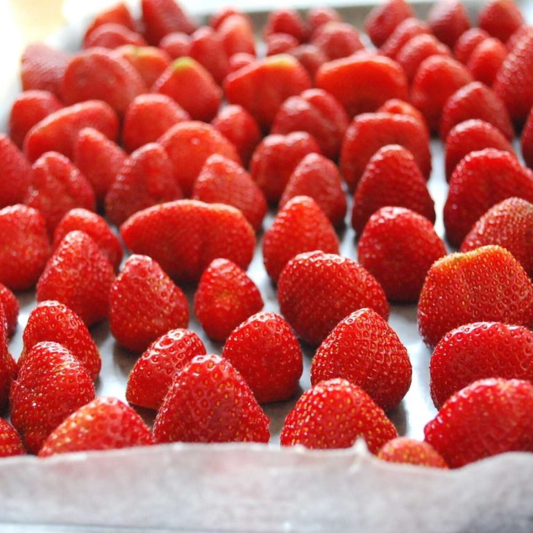 How To Freeze Fresh Strawberries