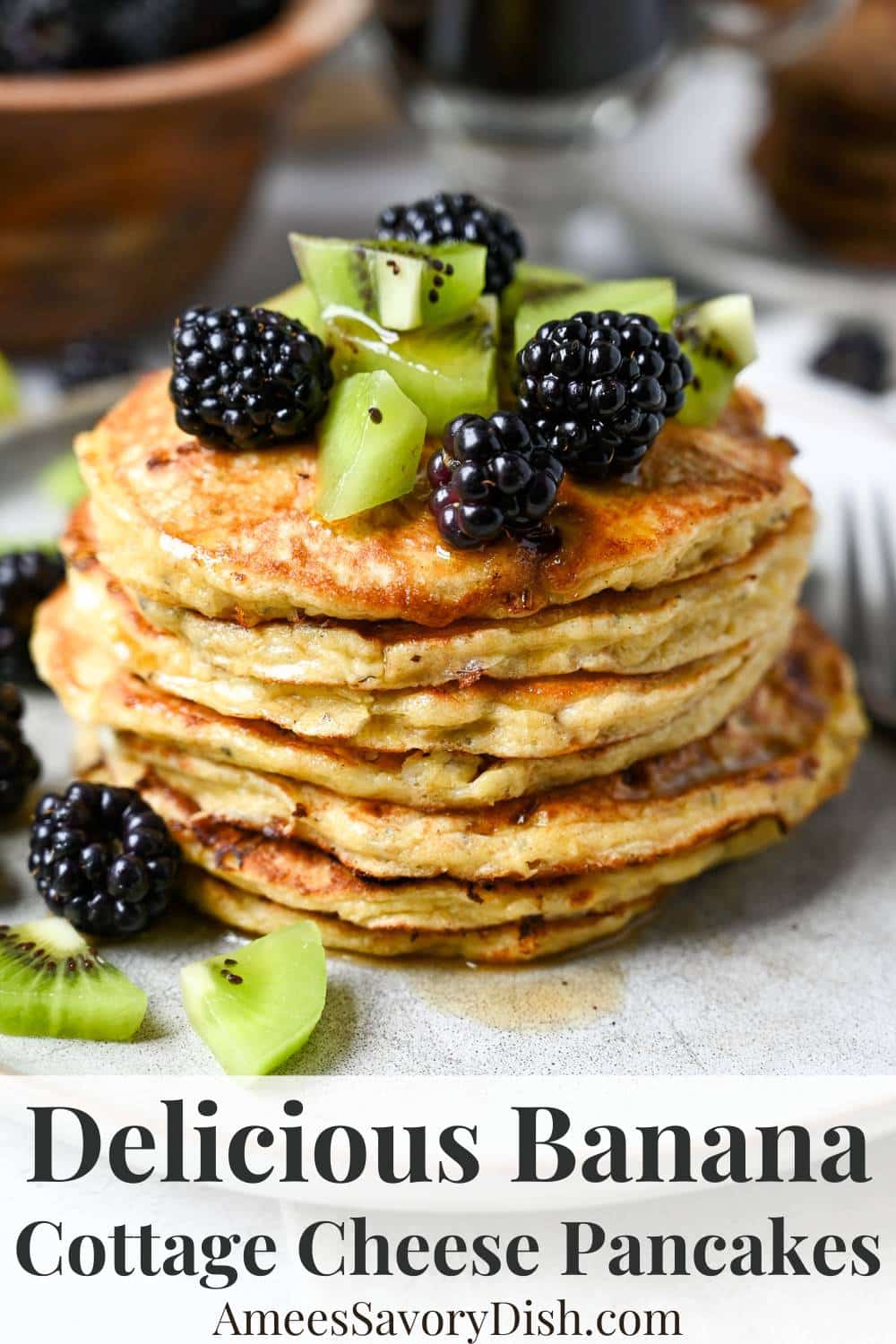 These banana cottage cheese pancakes are a great way to start your day with each serving packed with over 25 grams of protein! via @Ameessavorydish