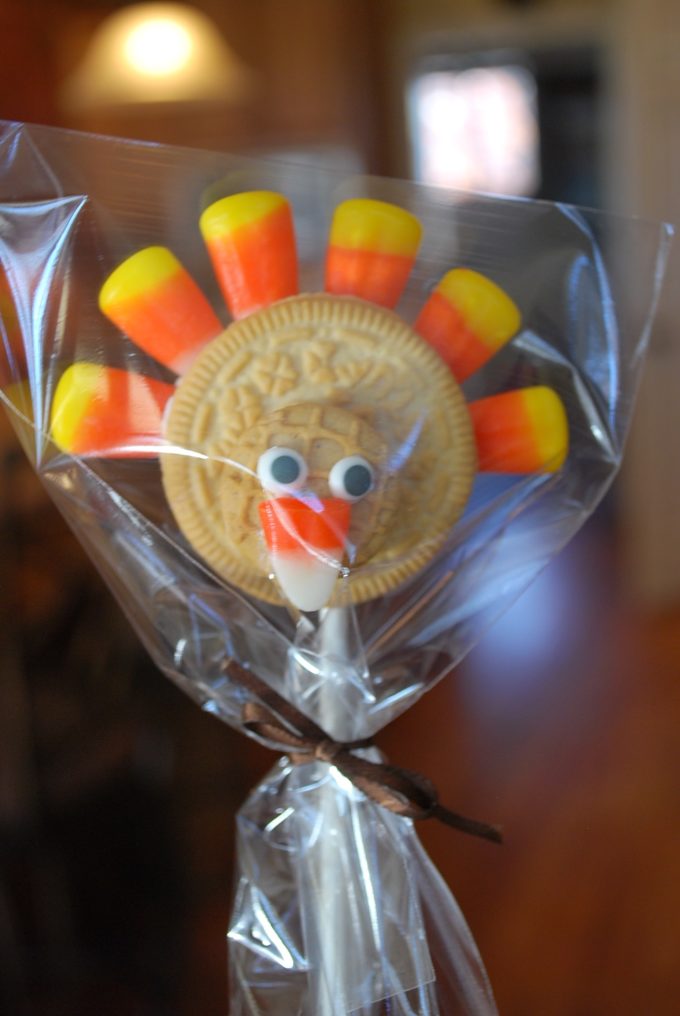 Oreo turkey cookies on a stick make a great Thanksgiving treat for your dinner guests