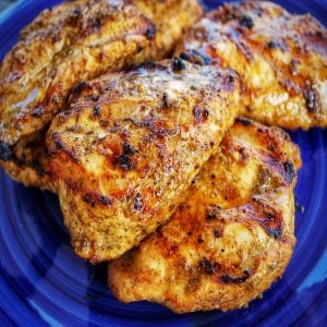 plate of cooked grilled chicken