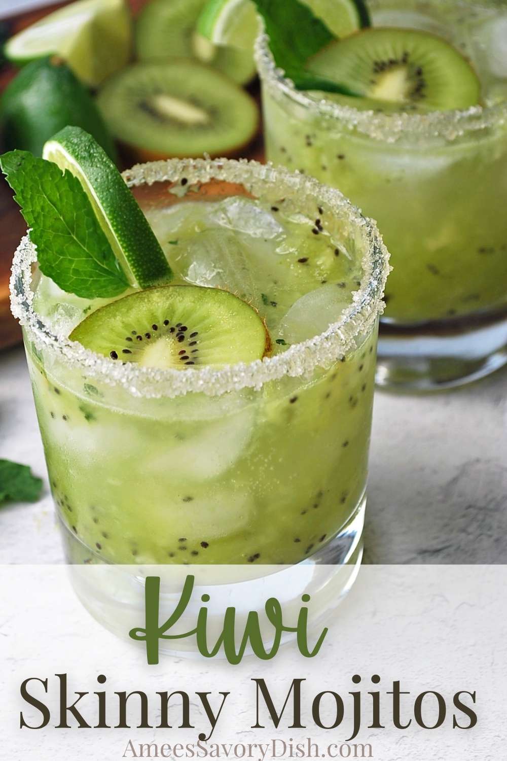 This kiwi skinny mojito is a delicious lightened-up mojito recipe made with fresh kiwi fruit, mint, rum, agave nectar, and club soda. via @Ameessavorydish