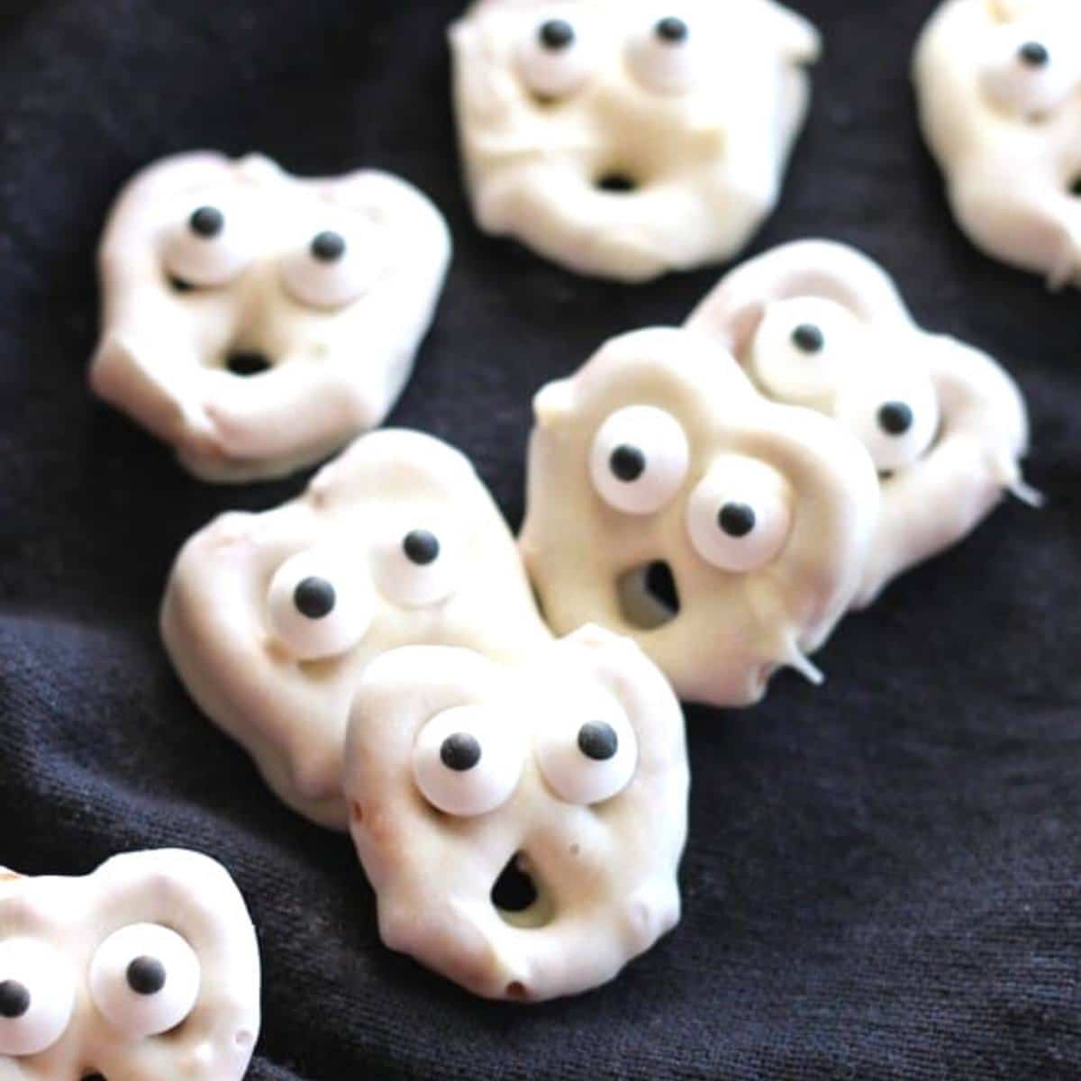 60 Deliciously Fun Halloween Food Ideas - Amee's Savory Dish