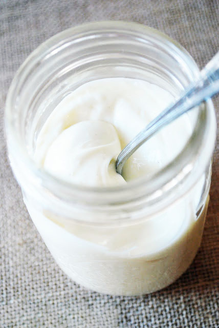 Easy Paleo mayonnaise recipe made with olive oil