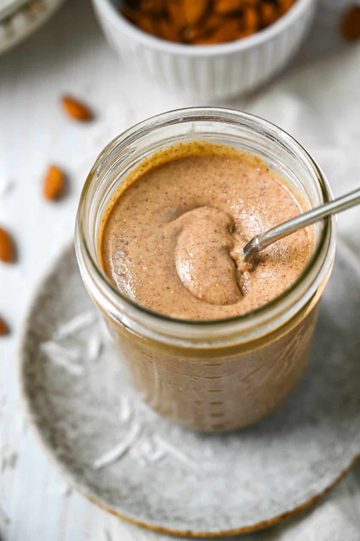Making homemade Almond Coconut Butter has never been easier, and the creamy, dreamy payoff is SO worth it! via @Ameessavorydish
