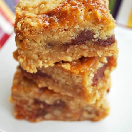 Gluten-Free Oatmeal Carmelita bars on a plate