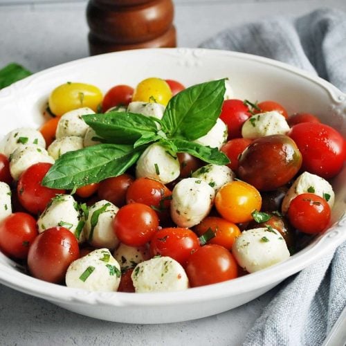 Easy Caprese Salad Recipe - Amee's Savory Dish