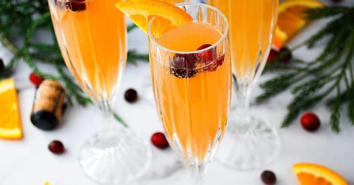 10 Best Prosecco for a Mimosa (Useful Tips, Prosecco vs Champagne)