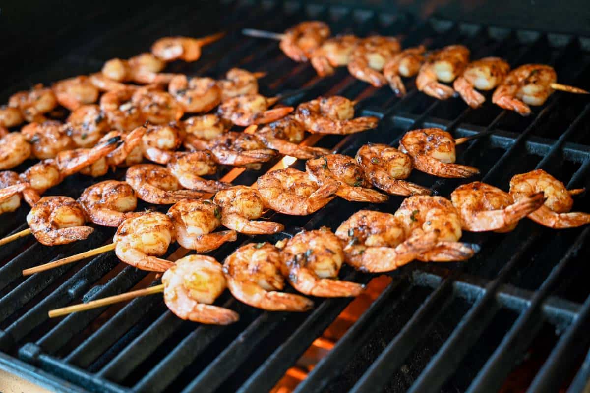 skewered shrimp on the grill