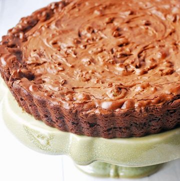 brownie tart on a green platter