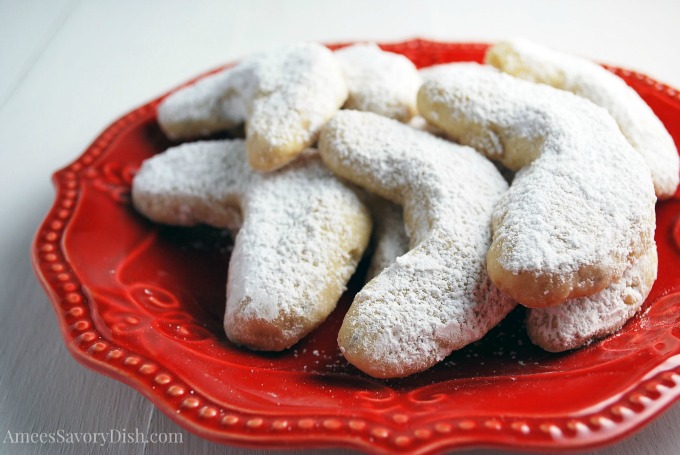 Easy hazelnut crescent Christmas cookies are a delicate holiday cookie made with unbleached flour, ground hazelnuts, butter, vanilla and sugar.