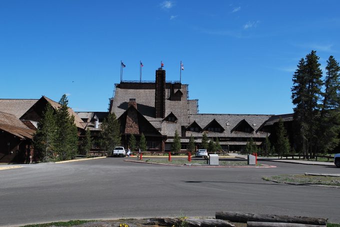 Old Faithful Inn