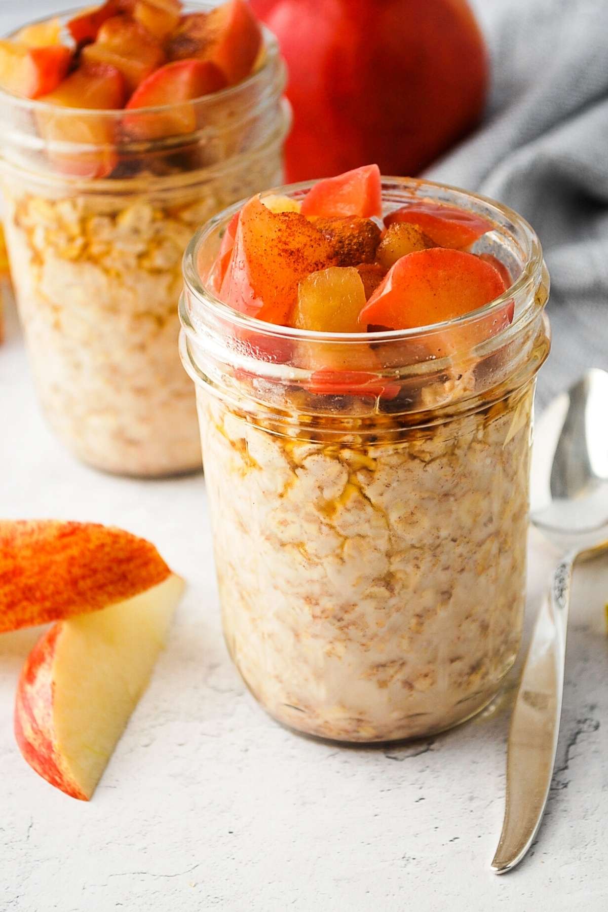 These tasty Apple Pie Overnight Oats are made with perfectly cooked apples, cinnamon, oats, and natural sweetener -a simple, nutritious, and delicious way to start the day! via @Ameessavorydish