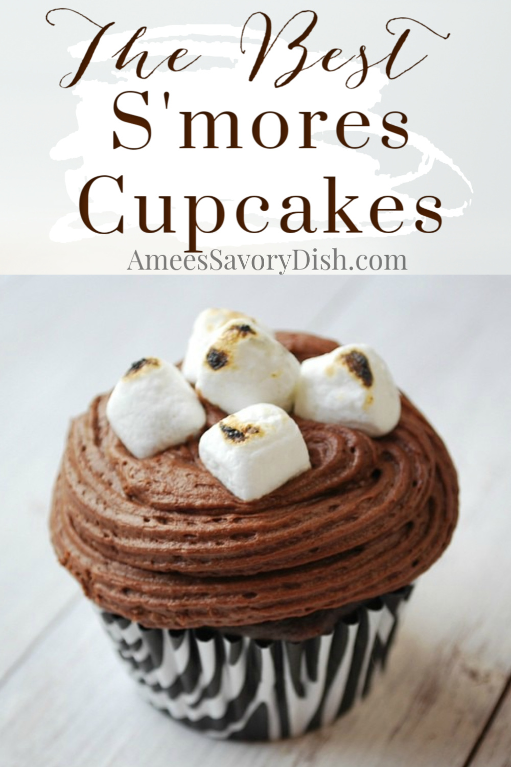 A moist and delicious recipe for homemade s'mores cupcakes with graham cracker base, chocolate frosting, and roasted marshmallows. #cupcakerecipe #cupcakes #s'morescupcakes #chocolatecupcakes via @Ameessavorydish