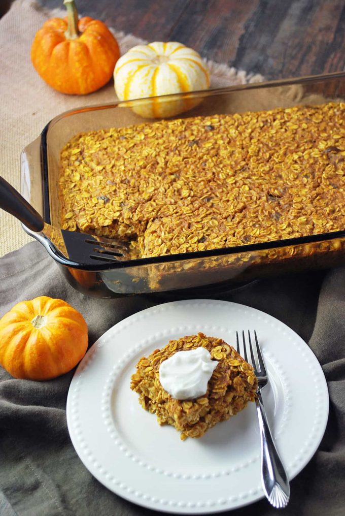 Healthy Pumpkin Spice Baked Oatmeal