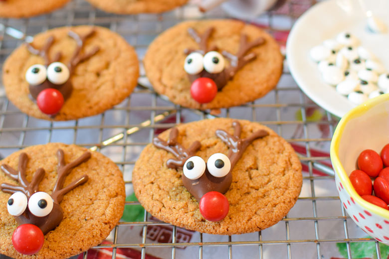 gingerbread reindeer cookies from Major Hoff Takes A Wife