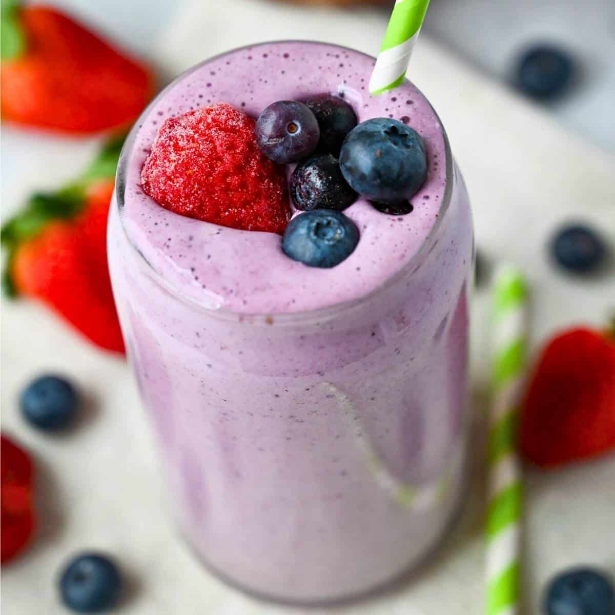 Berry Bliss Smoothie - Amee's Savory Dish