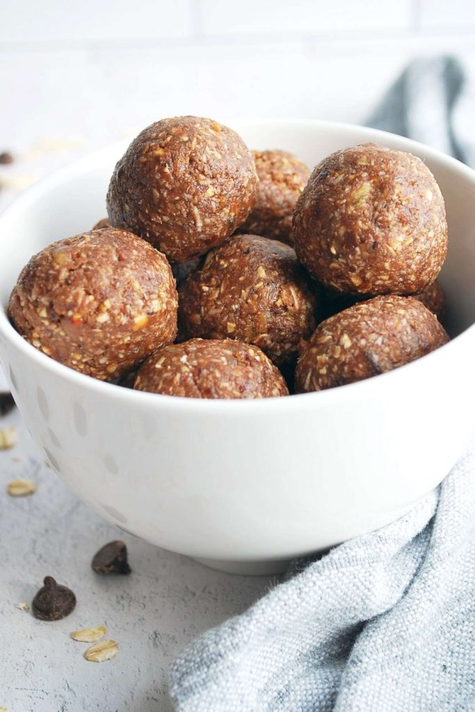 Chocolate Protein Date Balls - Amee's Savory Dish