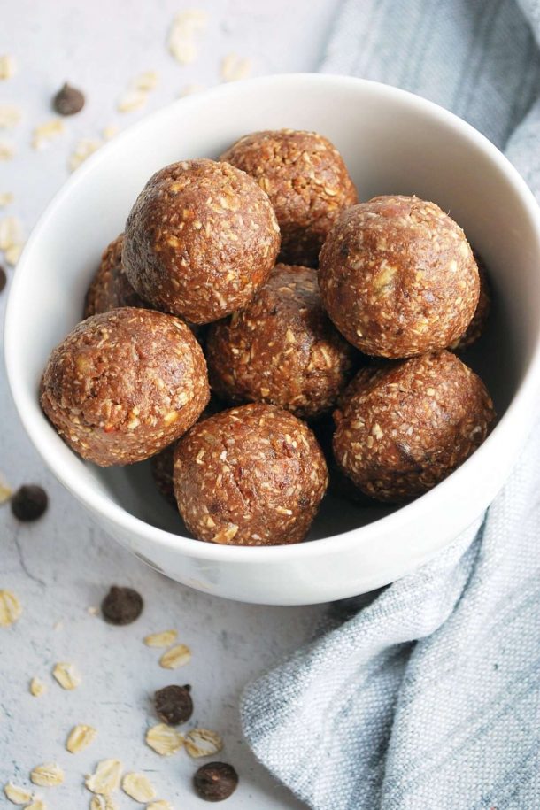 Chocolate Protein Date Balls - Amee's Savory Dish