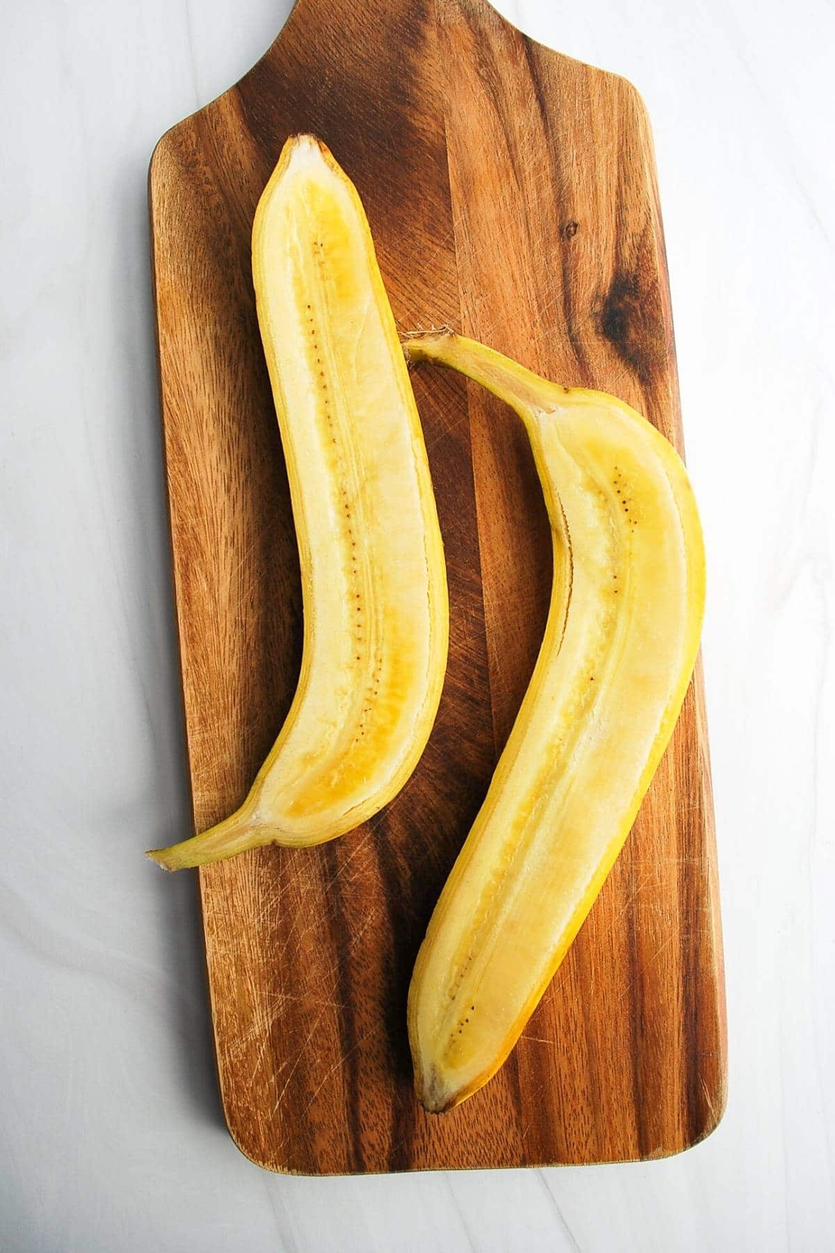 sliced banana on a cutting board