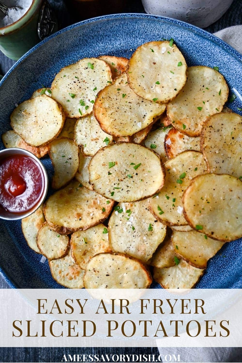 You'll love these deliciously seasoned air fryer potatoes with beautifully golden browned, crispy edges and creamy, tender centers! via @Ameessavorydish