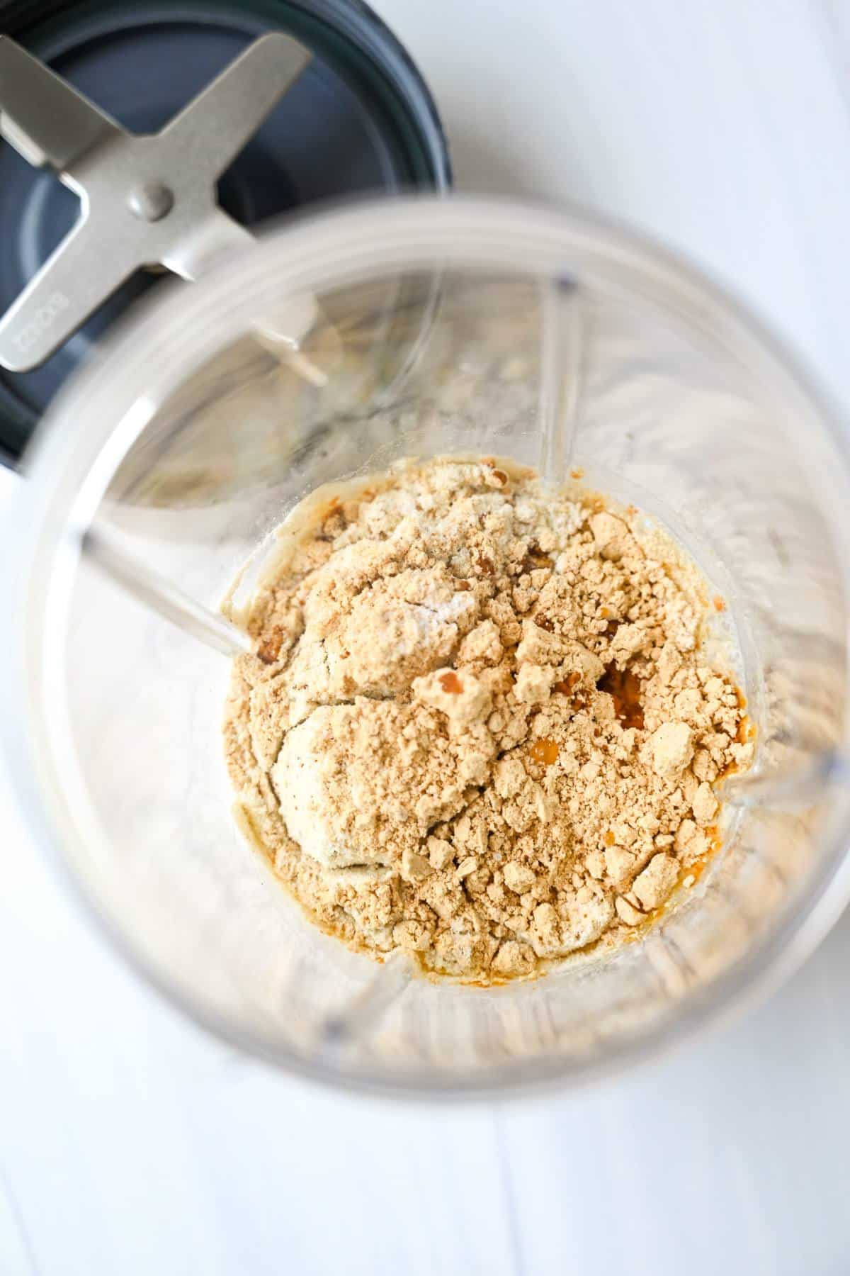 peanut butter overnight protein oats ingredients in a blender jar